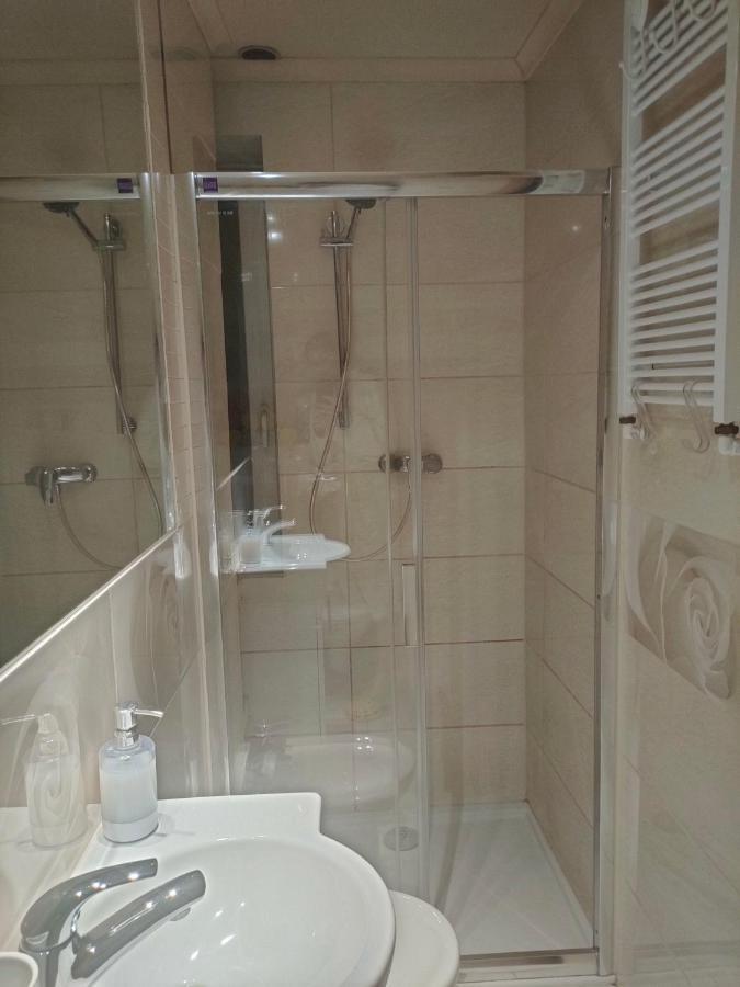 Marlove Apartment Wroclaw Bagian luar foto
